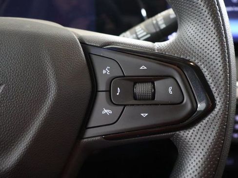 New 2025 Chevrolet Trax LT image 15