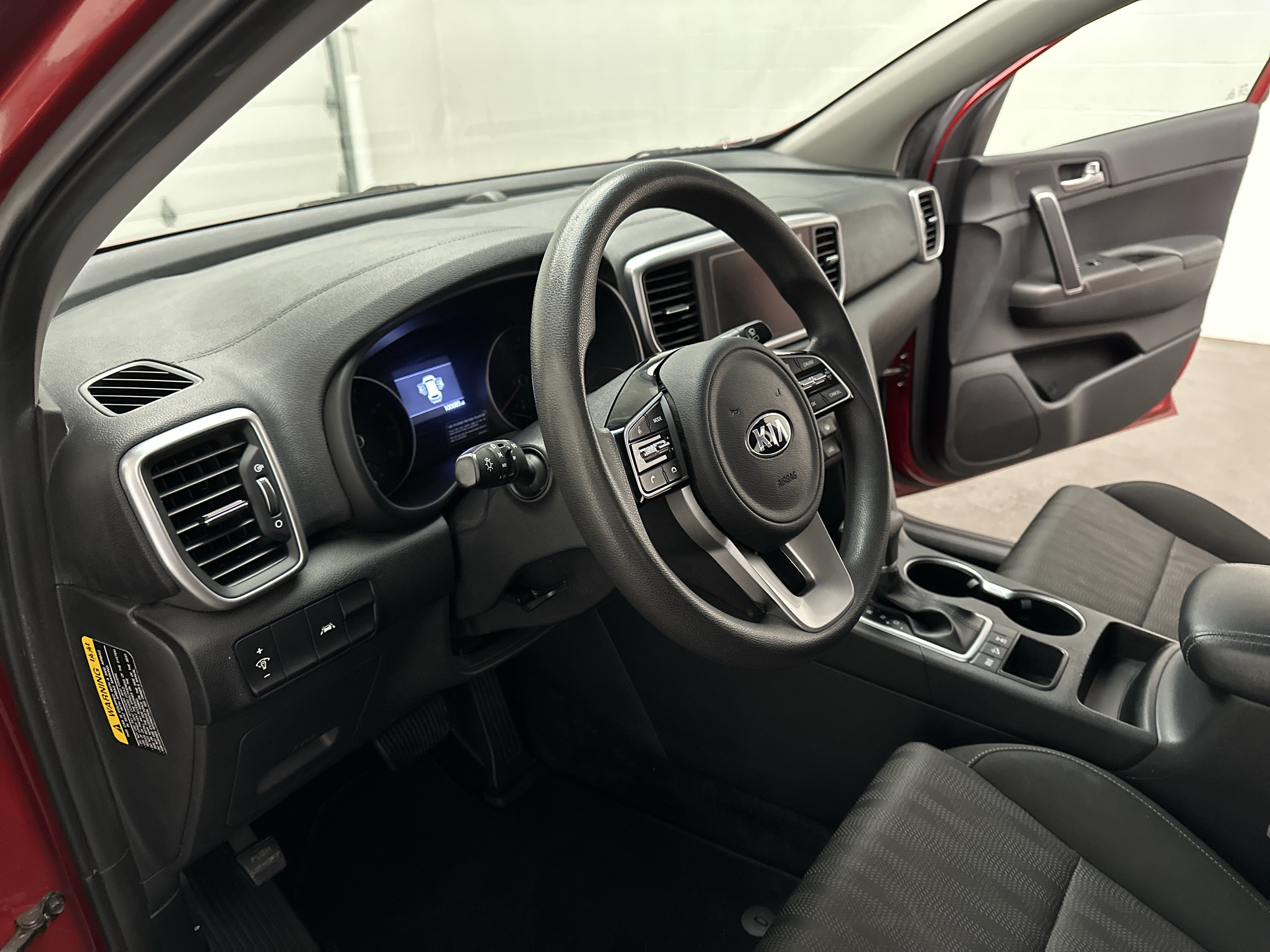 Used 2020 Kia Sportage LX AWD/4WD image 15