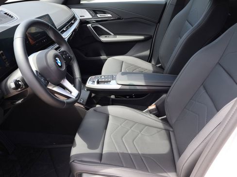 New 2025 BMW X1 xDrive28i w/ Technology Package image 46