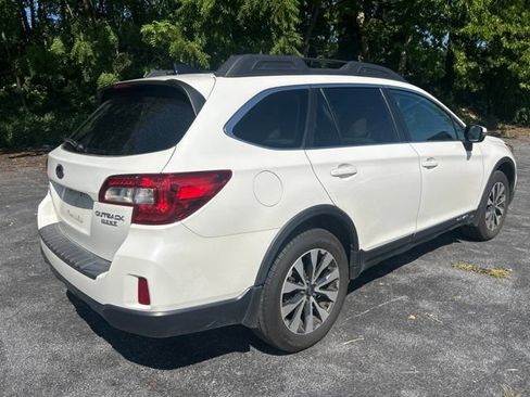 Used 2016 Subaru Outback 2.5i Limited AWD/4WD image 3