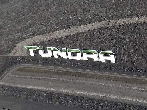 Certified 2022 Toyota Tundra SR5 w/ SR5 Convenience Package AWD/4WD image 27