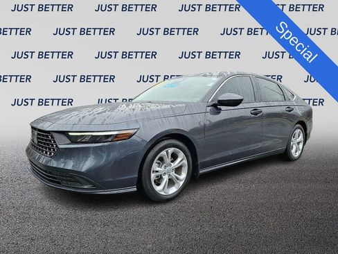 Certified 2025 Honda Accord LX image 4