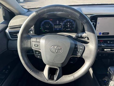 Certified 2025 Toyota Camry XLE image 18