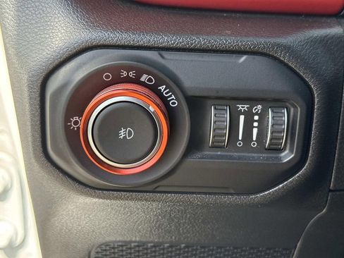 Used 2022 Jeep Wrangler Unlimited Rubicon w/ LED Lighting Group image 44