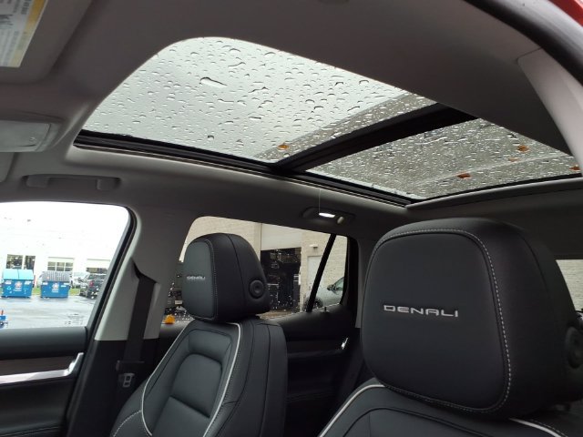 New 2027 GMC Terrain Denali w/ LPO, Floor Liner Package AWD/4WD image 15