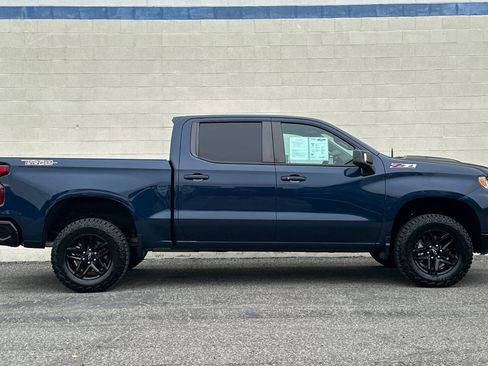 Used 2023 Chevrolet Silverado 1500 LT Trail Boss w/ LT Trail Boss Premium Package AWD/4WD image 3