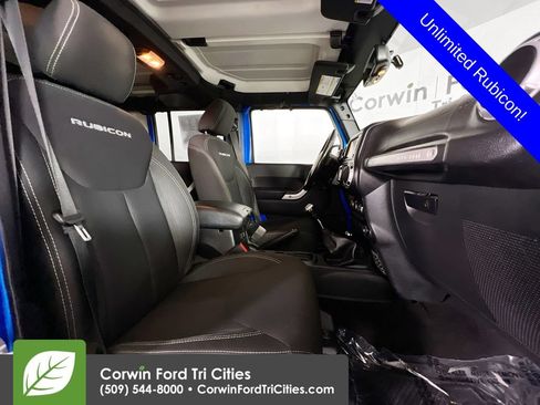 Used 2016 Jeep Wrangler Unlimited Rubicon AWD/4WD image 17