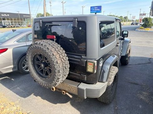 Used 2014 Jeep Wrangler Sport AWD/4WD image 4