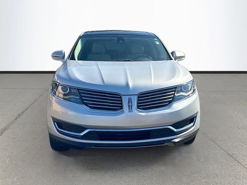 Used 2016 Lincoln MKX Reserve w/ Climate Package AWD/4WD image 2