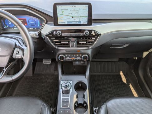 Used 2022 Ford Escape SEL w/ Technology Package image 7