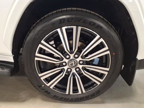New 2026 Lexus LX 700h Luxury w/ Appearance Package AWD/4WD image 13