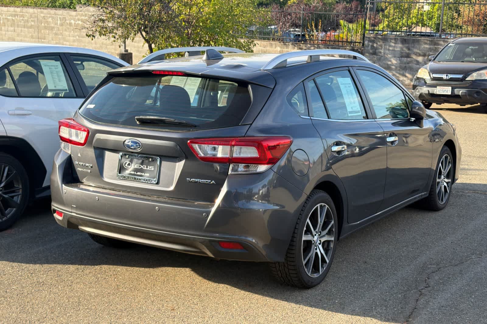 Used 2019 Subaru Impreza 2.0i Limited w/ Popular Package #2 AWD/4WD image 2