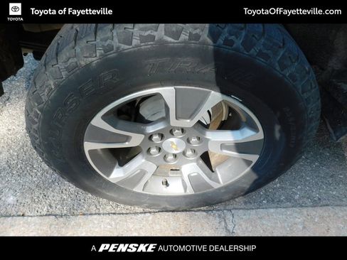 Used 2019 Chevrolet Colorado Z71 AWD/4WD image 7