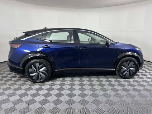 Used 2023 Nissan Ariya FWD image 2