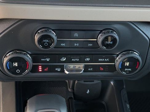 New 2025 Ford Bronco Big Bend image 19