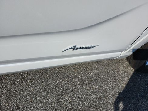 New 2026 Buick Encore GX Avenir w/ Avenir Technology Package image 6