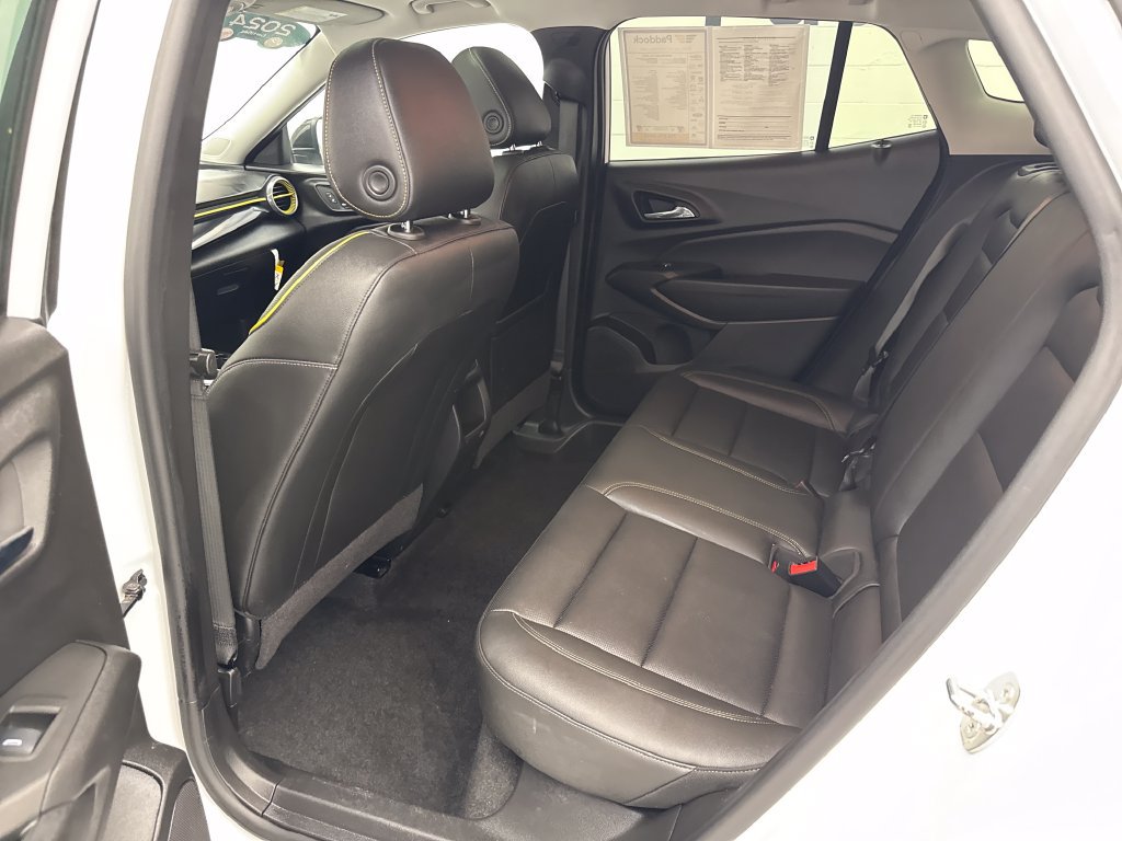 Used 2024 Chevrolet Trax ACTIV w/ Sunroof Package FWD image 21