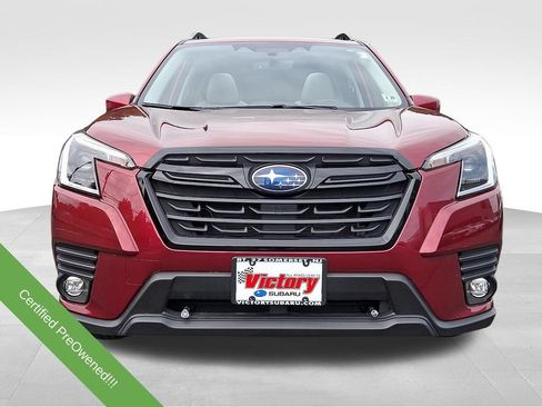 Used 2024 Subaru Forester Premium AWD/4WD image 2