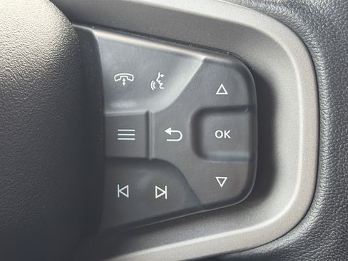 Used 2023 Ford Bronco Badlands image 19