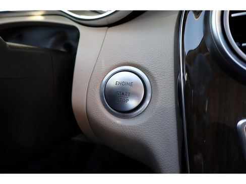 Used 2015 Mercedes-Benz C 300 Sedan image 35