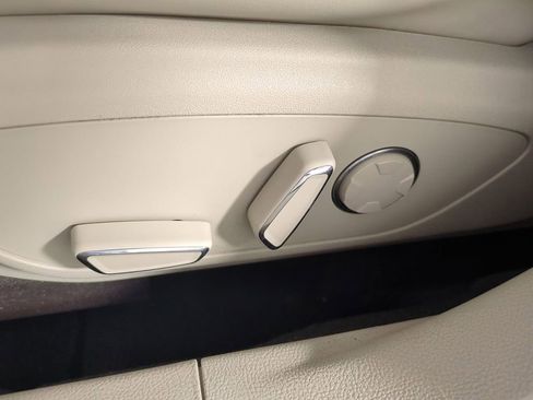 Used 2018 Lincoln MKZ Reserve image 21