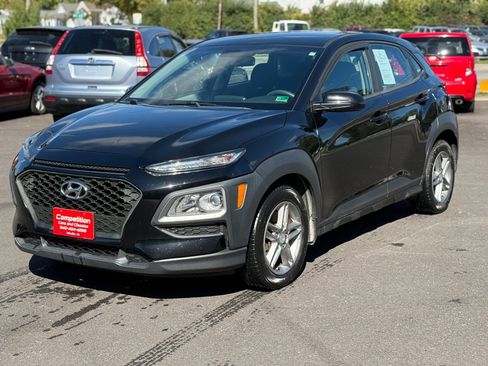 Used 2018 Hyundai Kona SE image 1