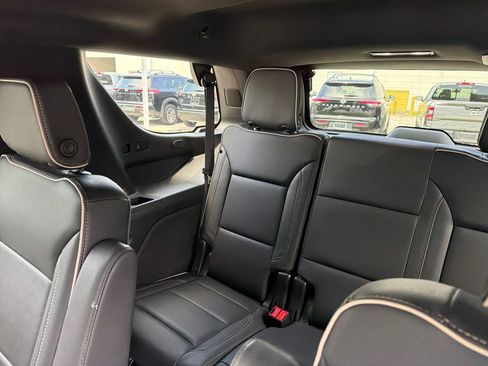 Used 2024 Chevrolet Tahoe Premier RWD image 33