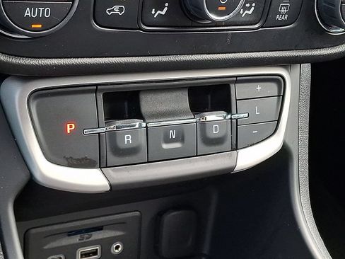 Certified 2023 GMC Terrain SLT w/ Elevation Edition AWD/4WD image 16