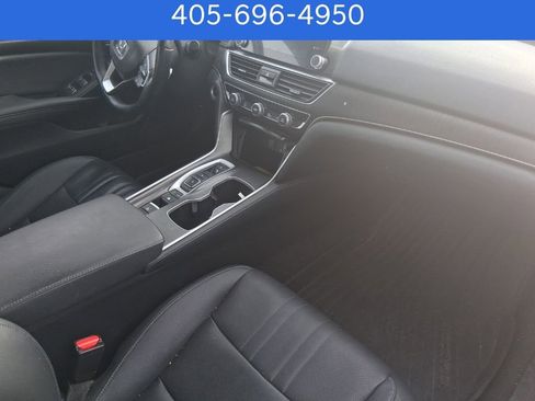 Used 2020 Honda Accord Touring image 8
