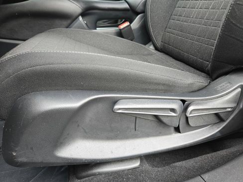 Certified 2023 Honda HR-V LX image 14