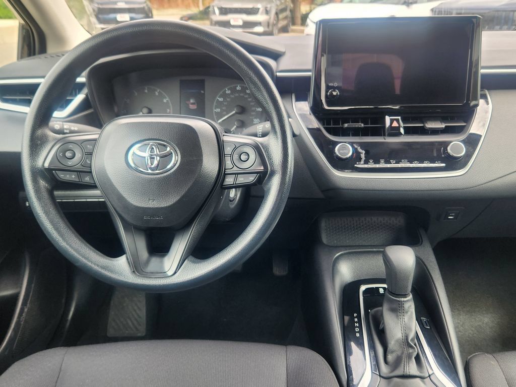 Used 2024 Toyota Corolla LE FWD image 11