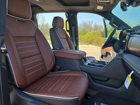 New 2026 GMC Sierra 2500 Denali Ultimate AWD/4WD image 10