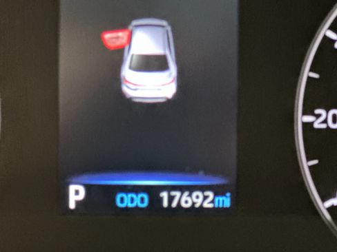 Used 2025 Toyota Corolla LE FWD image 24