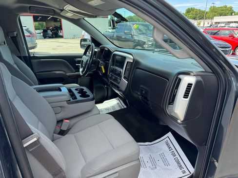 Used 2017 GMC Sierra 1500 SLE w/ SLE Value Package RWD image 10