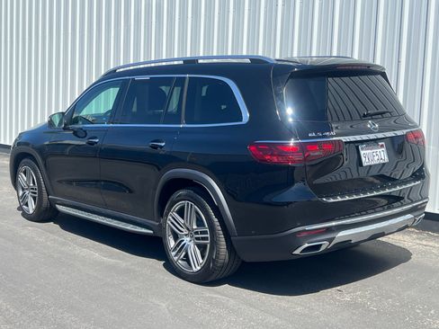 Used 2026 Mercedes-Benz GLS 450 4MATIC image 4