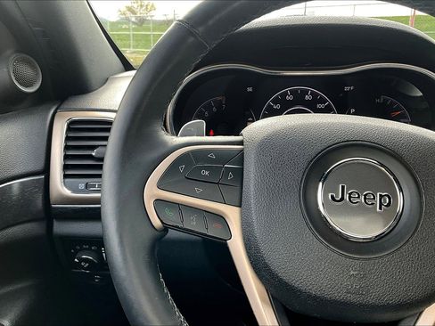 Used 2014 Jeep Grand Cherokee Laredo w/ Security & Convenience Group image 12