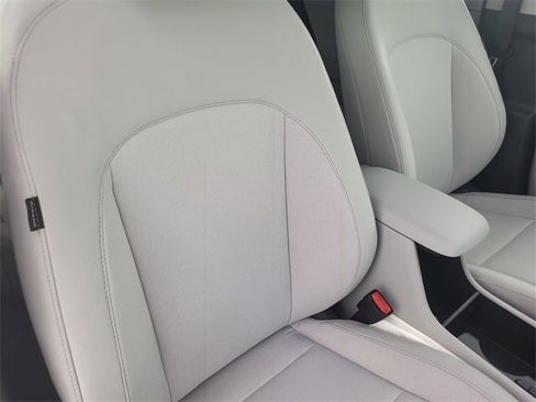 Certified 2025 Hyundai Kona SEL image 25