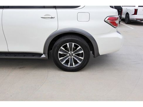 Used 2020 Nissan Armada SL w/ Premium Package image 31