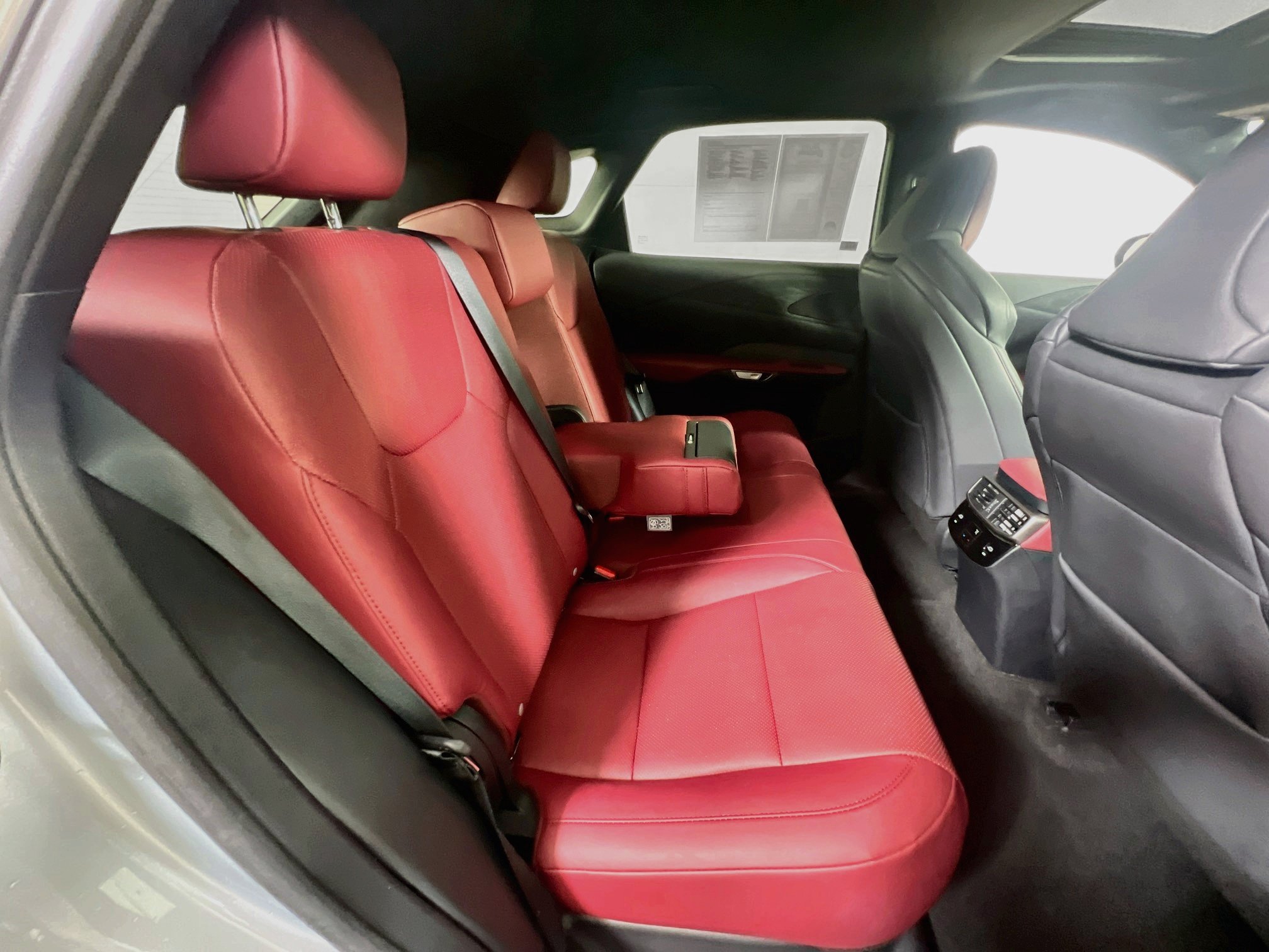 Used 2023 Lexus RX 350 F Sport w/ Accessory Package AWD/4WD image 27