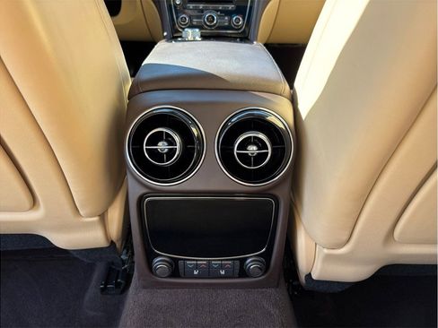 Used 2016 Jaguar XJ R-Sport image 42