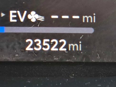 Used 2024 Toyota RAV4 XSE w/ Premium Package image 35