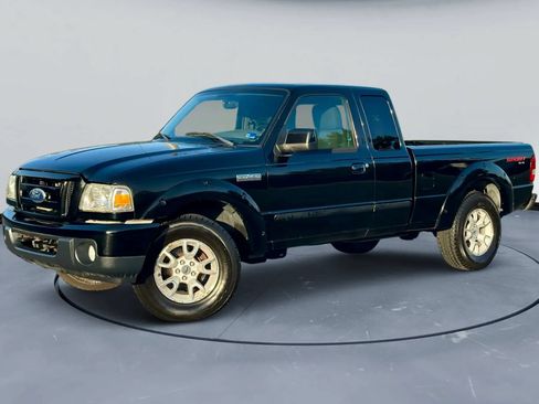 Used 2011 Ford Ranger Sport w/ Bright Trim Group AWD/4WD image 2
