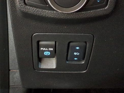 Used 2018 Ford F150 Platinum w/ Technology Package AWD/4WD image 21