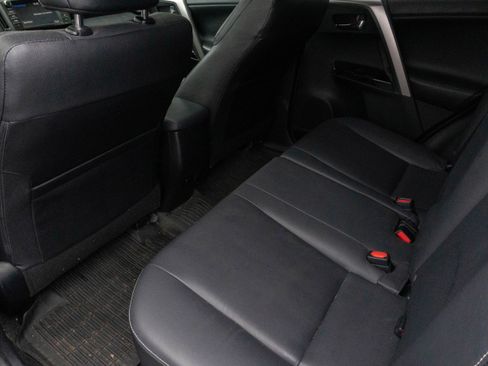 Used 2018 Toyota RAV4 Limited image 34