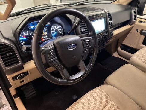 Used 2017 Ford F150 XLT w/ Equipment Group 302A Luxury image 4