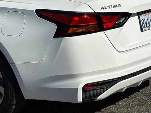 Certified 2021 Nissan Altima 2.5 S FWD image 8