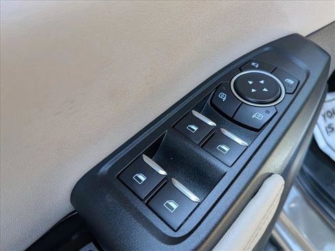 Certified 2025 Ford Ranger Lariat RWD image 11