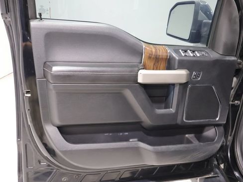 Used 2018 Ford F150 Lariat AWD/4WD image 12