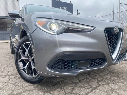 Used 2021 Alfa Romeo Stelvio Ti image 5