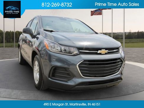 Used 2021 Chevrolet Trax LS w/ Tint and Cruise Package FWD image 8